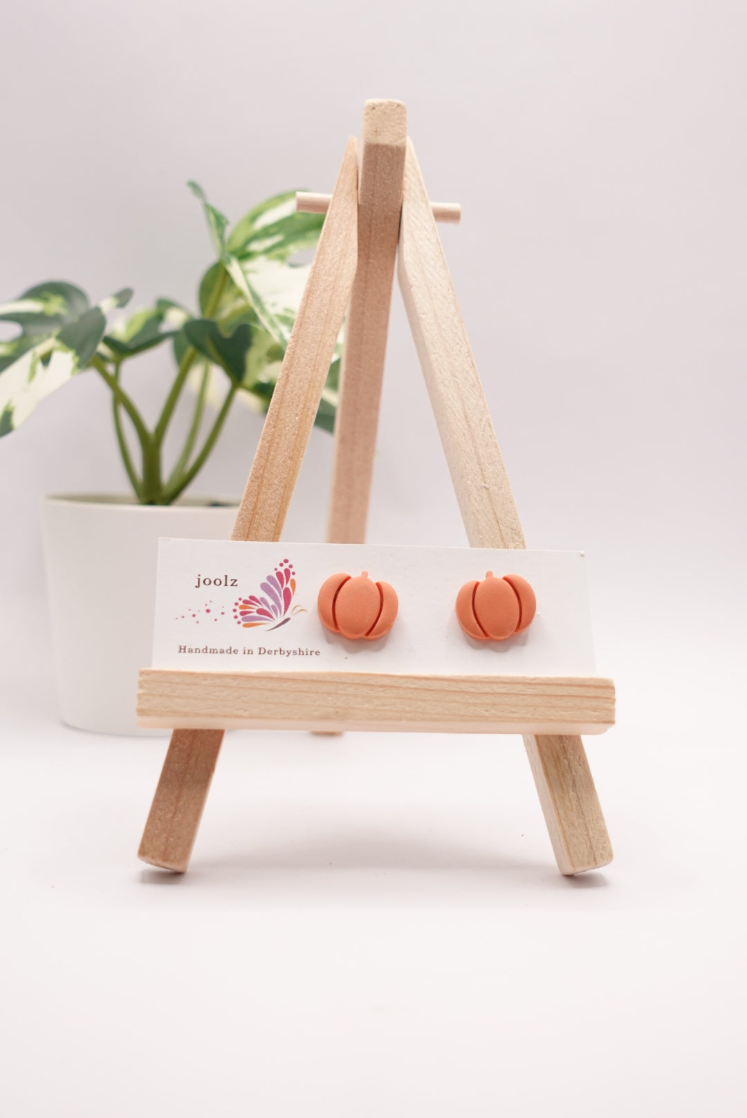 Pumpkin Studs